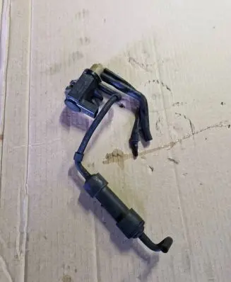 Volkswagen PASSAT B6 Turbo solenoid valve 1K0906627A 06T289 70086800