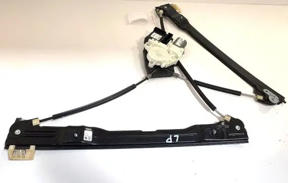 Volkswagen Caddy Front door window regulator with motor 5K09597932K5959701
