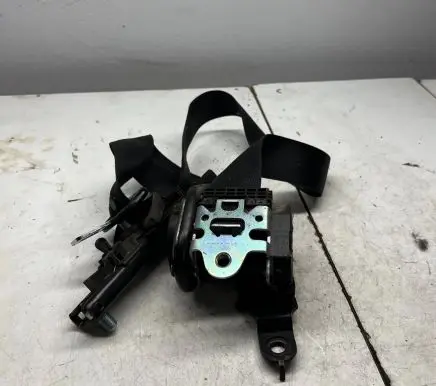 Mercedes-Benz Sprinter W906 Front seatbelt 9068600285