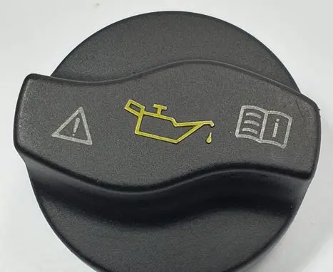 Mercedes-Benz E W212 Oil filler cap A0000101385