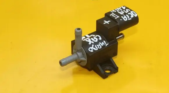Skoda Octavia Mk2 (1Z) Valve vacuum 