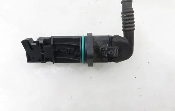 Volvo XC90 Mass air flow meter F00C2G2065