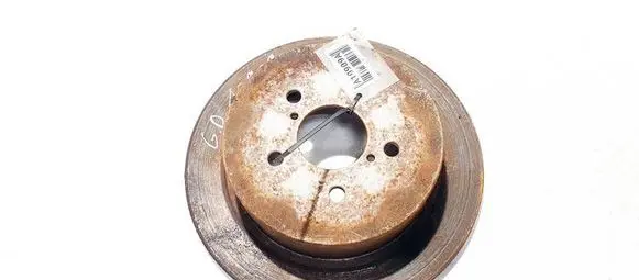 Subaru Legacy Rear brake disc neventiliuojamas