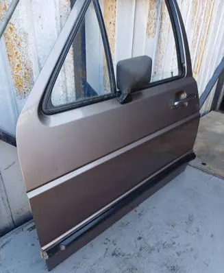 Volkswagen Jetta II Front door