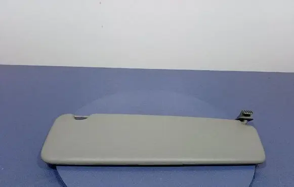 Sun visor