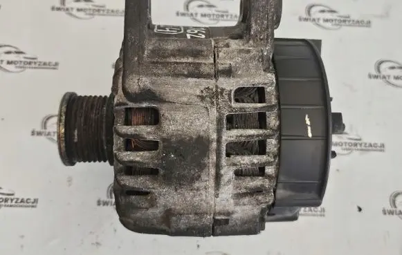 Opel Vivaro Generator/alternator