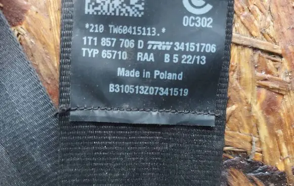 Volkswagen Touran II Front seatbelt 1T1857706D