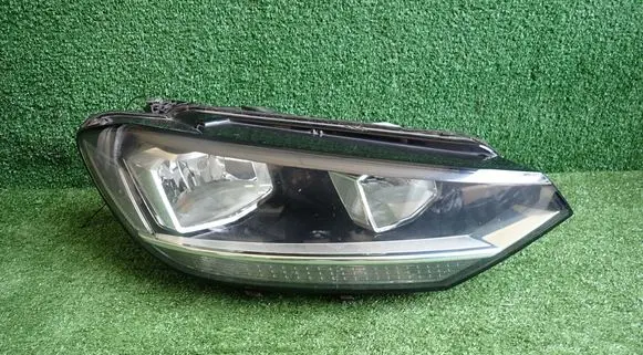 Volkswagen Touran III Headlight/headlamp 5TB941006A