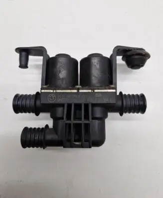 BMW X5 E70 Coolant heater control valve 64116910544 1147412166 6910544