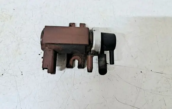 Volvo V50 Turbo solenoid valve 9652570180