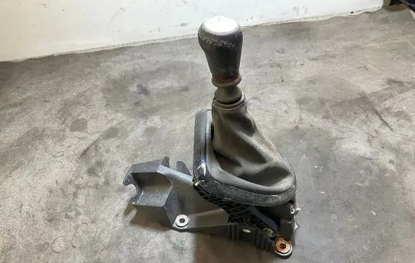 Nissan Qashqai Gear shifter/selector JD500 50716523 271112