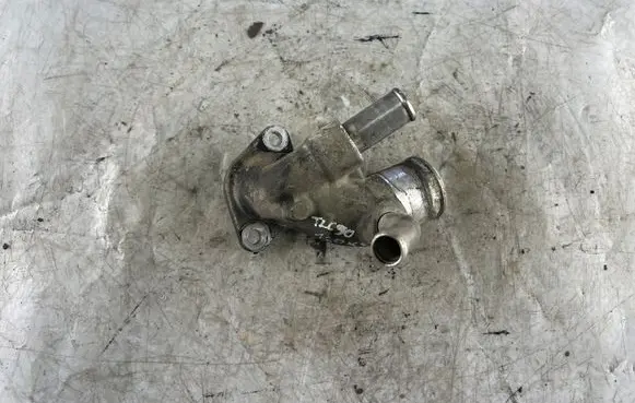 Toyota Land Cruiser (HDJ90) Engine coolant pipe/hose