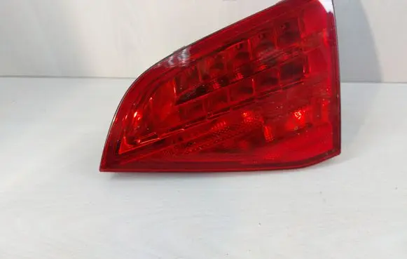 Audi A4 S4 B8 8K Tailgate rear/tail lights 8K0945094B