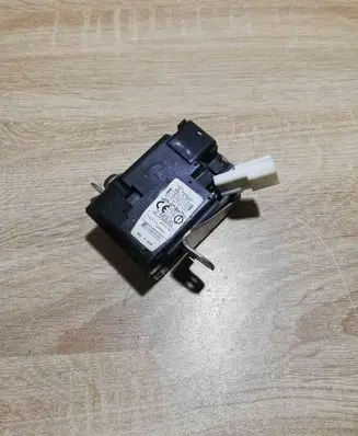 Toyota Corolla Verso AR10 Ignition lock 626399000
