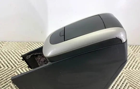 Toyota Auris 150 Armrest 