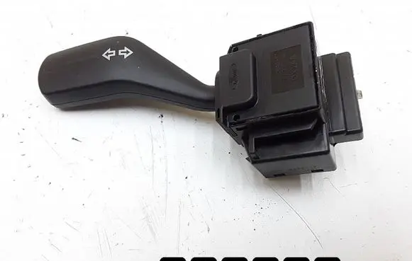Ford Focus Other switches/knobs/shifts 17D9404