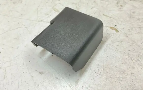 Chevrolet Camaro Seat belt trim 3192590