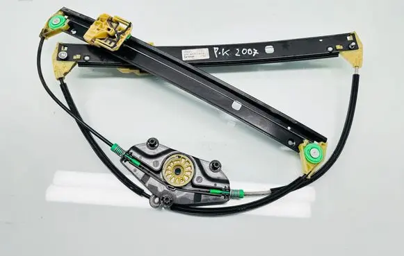Audi A4 S4 B8 8K Front window lifting mechanism without motor 8K0837461A