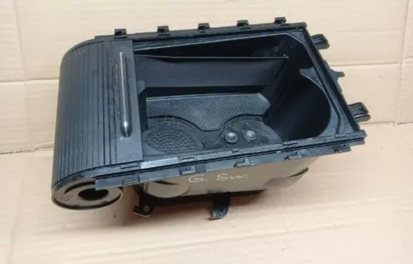 Volkswagen Golf Sportsvan Glove box central console 