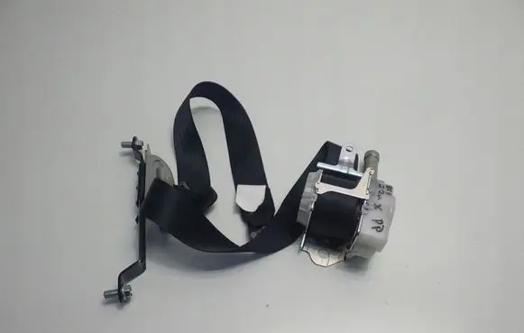 Suzuki SX4 S-Cross Front seatbelt 8492061M1