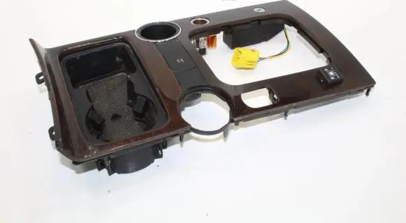 Volkswagen Touareg I Center console 7L6858601A