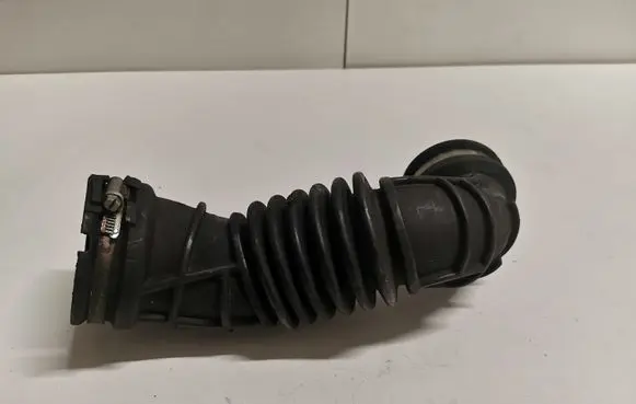 Buick Encore I Air intake hose/pipe 95374554