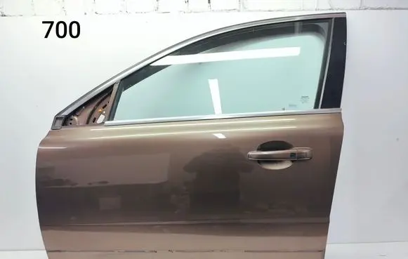 Volvo XC70 Front door 30661065