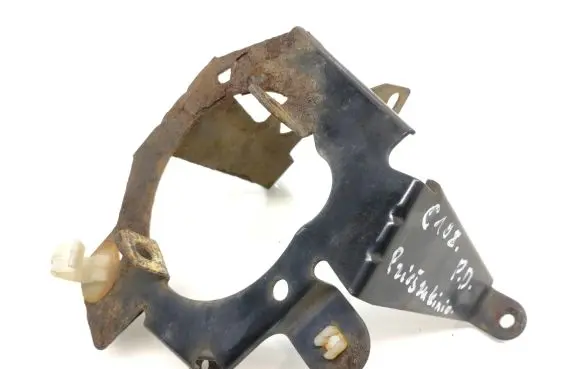 Mitsubishi Grandis Fog light bracket 