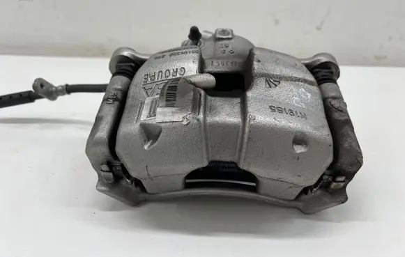 Fiat 600 Front brake caliper N19185