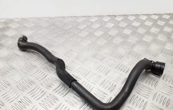 Volkswagen PASSAT B7 Engine coolant pipe/hose 3AA122157