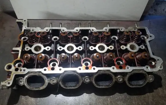 Porsche Cayenne (9PA) Engine head 94810410