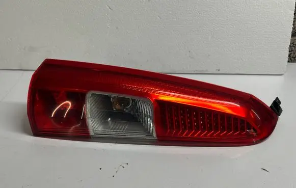 Volvo V70 Tailgate rear/tail lights 9483688