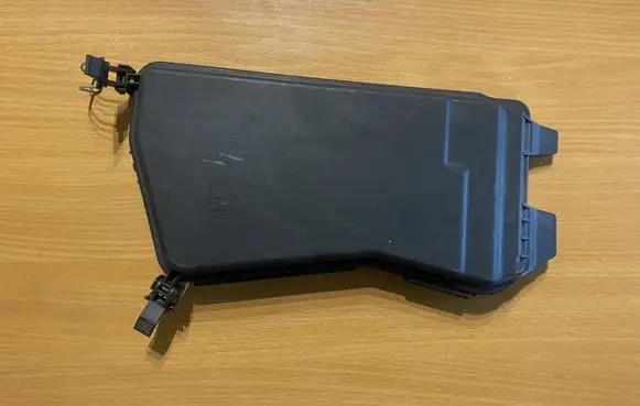 Mercedes-Benz E W212 Fuse box cover A2125400382 B292