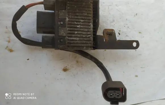 Audi A4 S4 B7 8E 8H Coolant fan relay 8E0959501Q 898093000