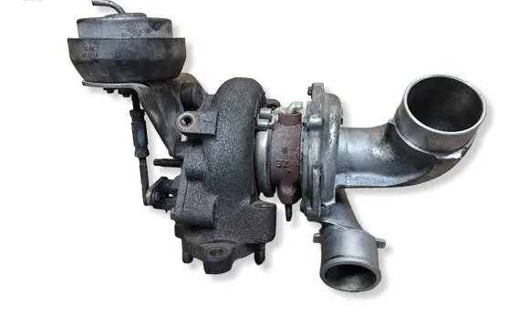 Toyota Avensis T250 Turbo 172010R041