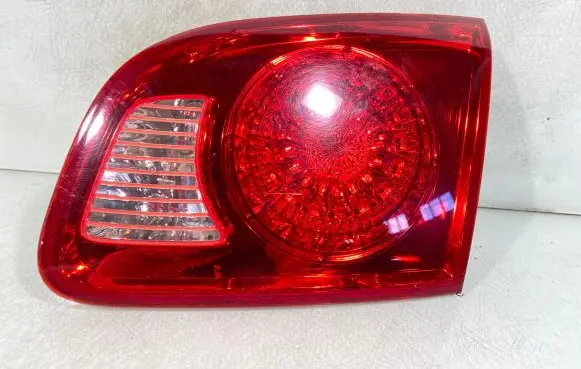 Hyundai Santa Fe Tailgate rear/tail lights 924062b0r