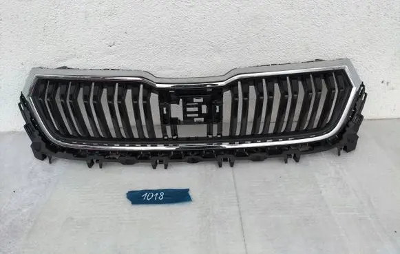 Skoda Kodiaq Front bumper upper radiator grill 565853653G