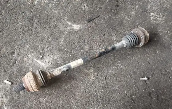 Skoda Octavia Mk3 (5E) Rear driveshaft 5Q0501204A