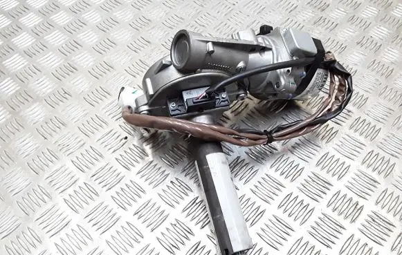 Toyota Auris 150 Steering wheel axle 4520002261