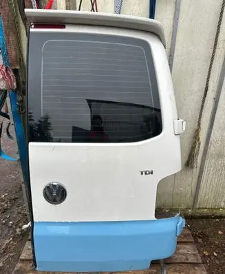 Volkswagen Transporter - Caravelle T5 Rear door