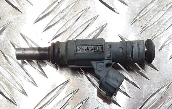Audi TT Mk1 Fuel injector