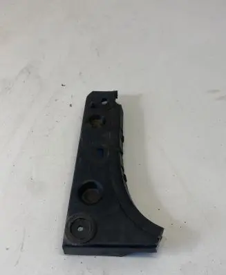 Audi A6 S6 C5 4B Front bumper mounting bracket 4B0807283B