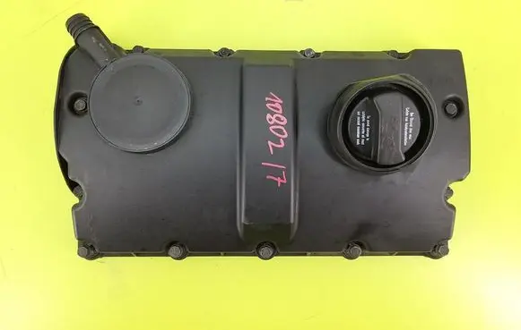 Audi A4 S4 B5 8D Rocker cam cover 038103469AA