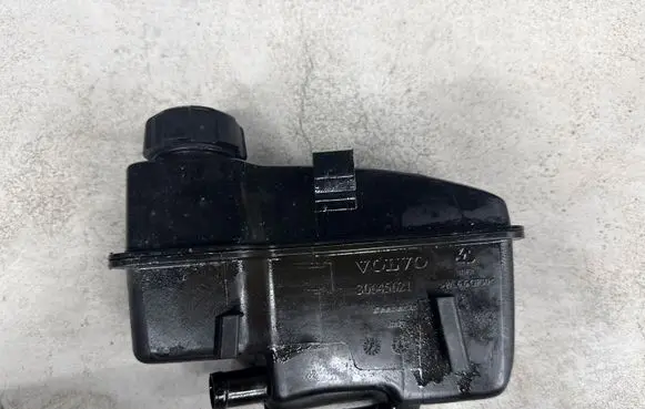 Volvo S80 Power steering fluid tank/reservoir 30645621