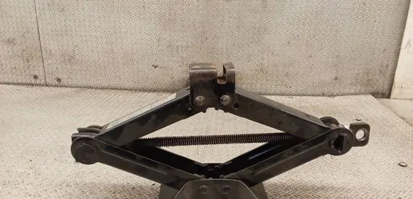 Subaru Legacy Lift Jack 