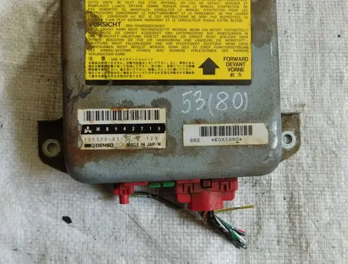 Mitsubishi Pajero Airbag control unit/module MB942715 152300-0313