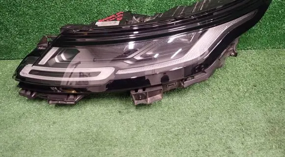 Land Rover Range Rover Evoque L551 Headlight/headlamp K8D213W030HF