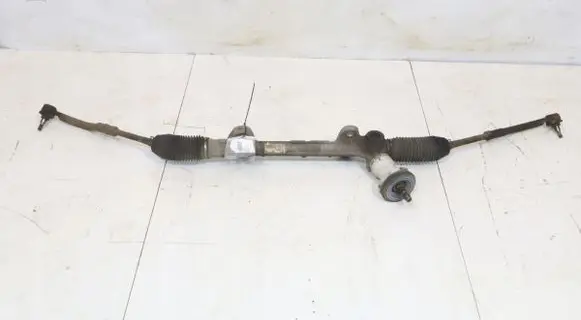 Hyundai Elantra Steering rack 565003X001XX