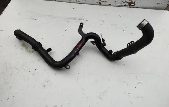 Volkswagen Golf V Intercooler hose/pipe 1K0145770B