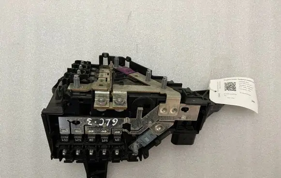 Mercedes-Benz GLC X253 C253 Fuse module A2535409715
